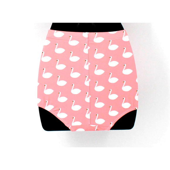 Swimsuit Pink & White Swan Print Bombshell Bikini Bottom Only Size Small - Picture 6 of 6
